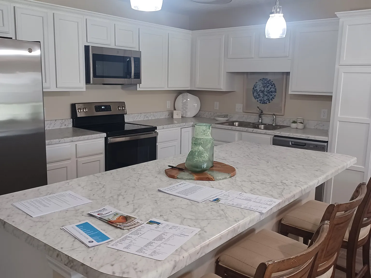 3 bed, 1546 sqft, $1,650 — Photo 2