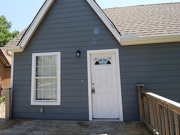 2nd image of 353 S Zunis Ave