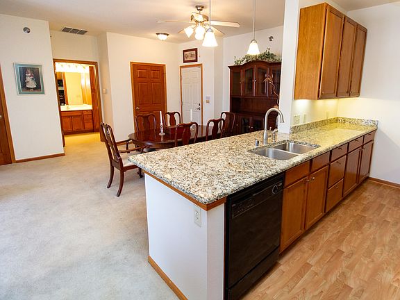 4th image of 1405 Gabriel Dr Unit 204