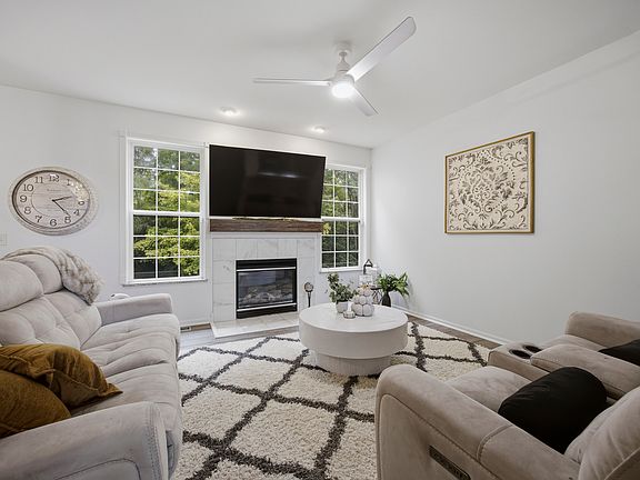 5th image of 1212 Betsy Ross Pl