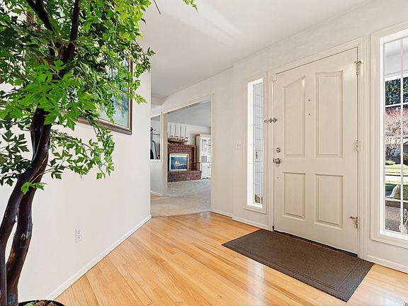 2nd image of 1416 NE 158th Ct