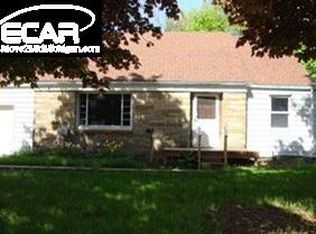 404 S Shiawassee St, Corunna, MI