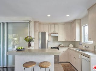 701 Palms Blvd, Venice, CA 90291