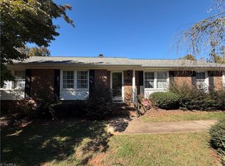 3020 Shady Lawn Dr, Greensboro, NC 27408