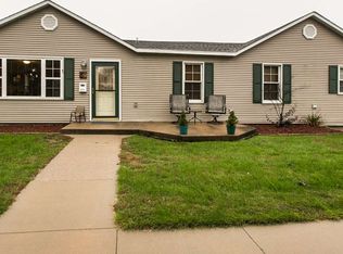 801 5th Ave SE, Dyersville, IA 52040