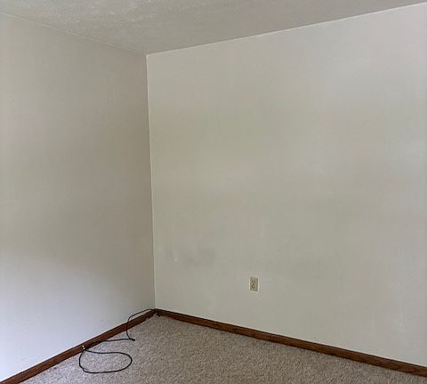 5th image of 447 E Wood St #447