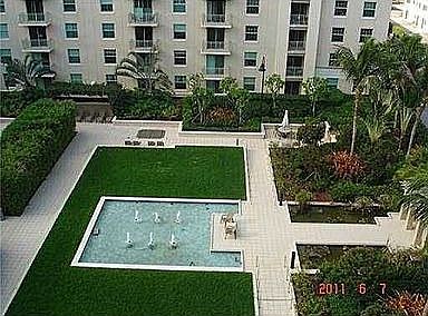 4th image of 610 Clematis St APT 832