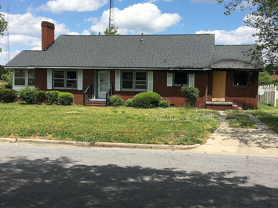 2nd image of 1809 Queens Rd