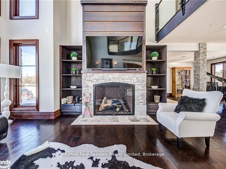 12 Windrose Valley Blvd — Photo 7