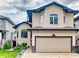 1913 33b Ave NW, Edmonton, AB T6T0H4