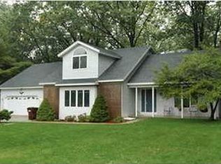 2505 Northboro Ct NE, Grand Rapids, MI 49525