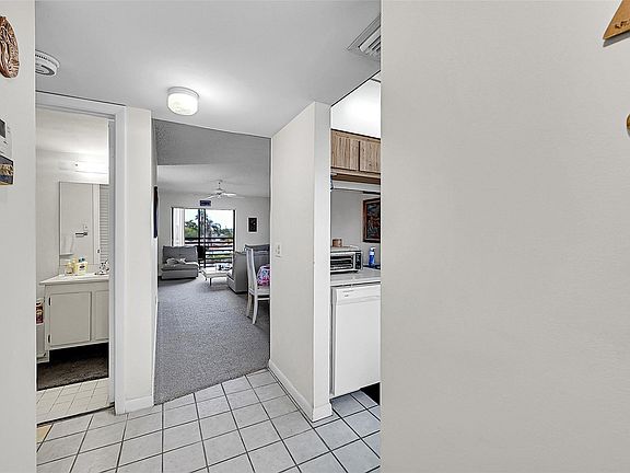 3rd image of 2711 NW 104th Avenue #302