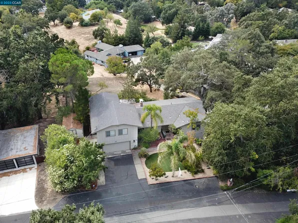 373 Nob Hill Dr, Walnut Creek, CA 94596