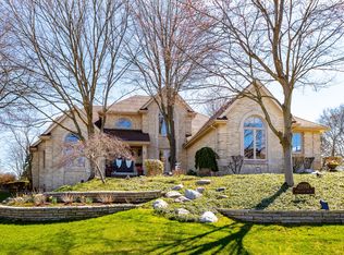 22097 Worcester Dr, Novi, MI 48374