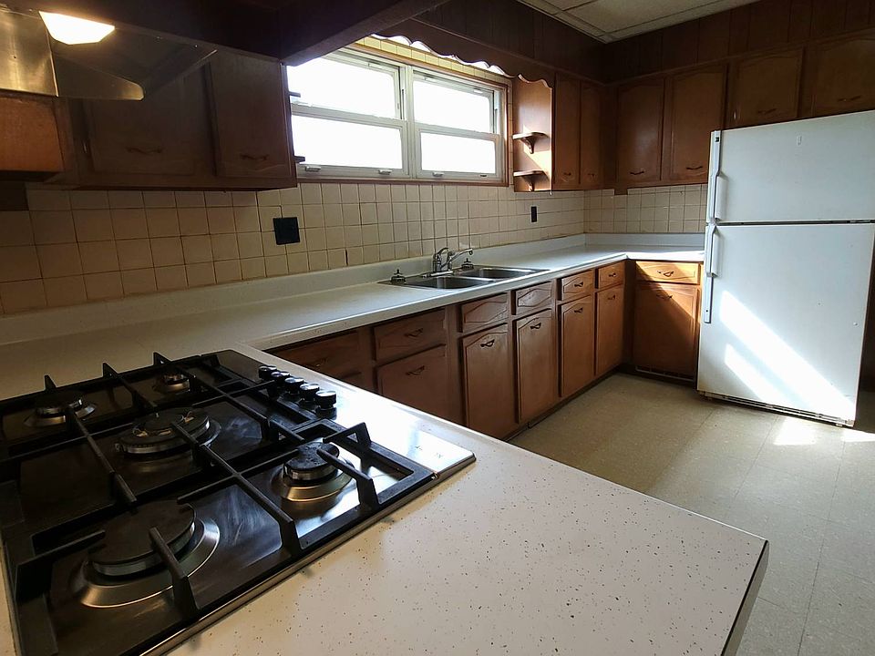 1st image of 421 Boyers Ave