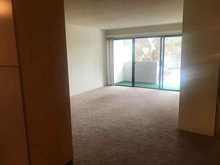 8308 Regents Rd #2E — Photo 10