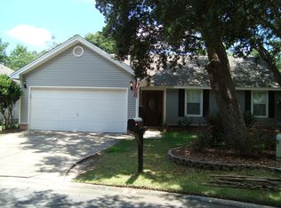147 Parkwood Dr, Niceville, FL 32578