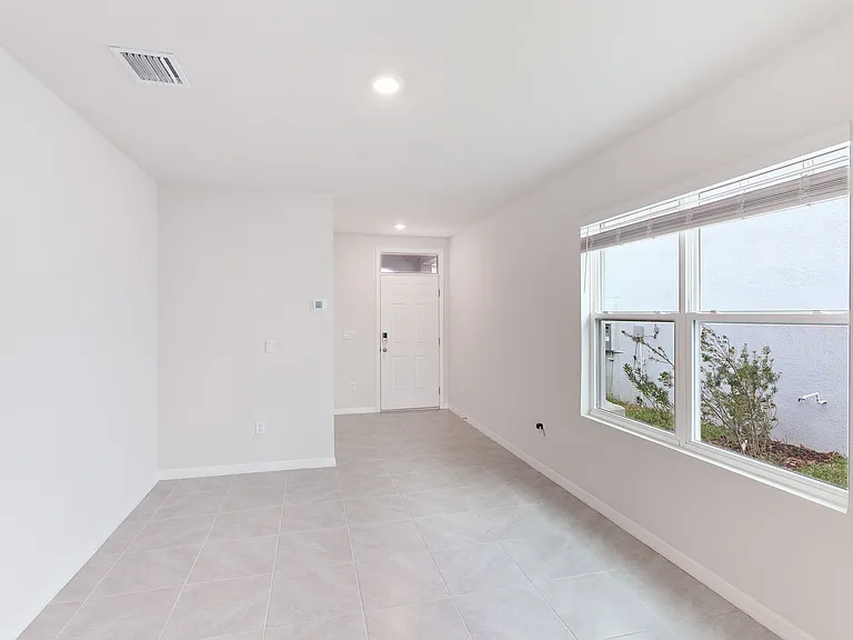 16818 Yard Spring Dr — Photo 2