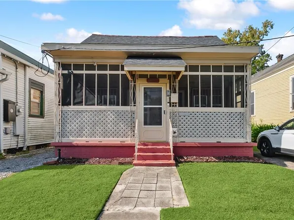 8820 Willow St, New Orleans, LA 70118