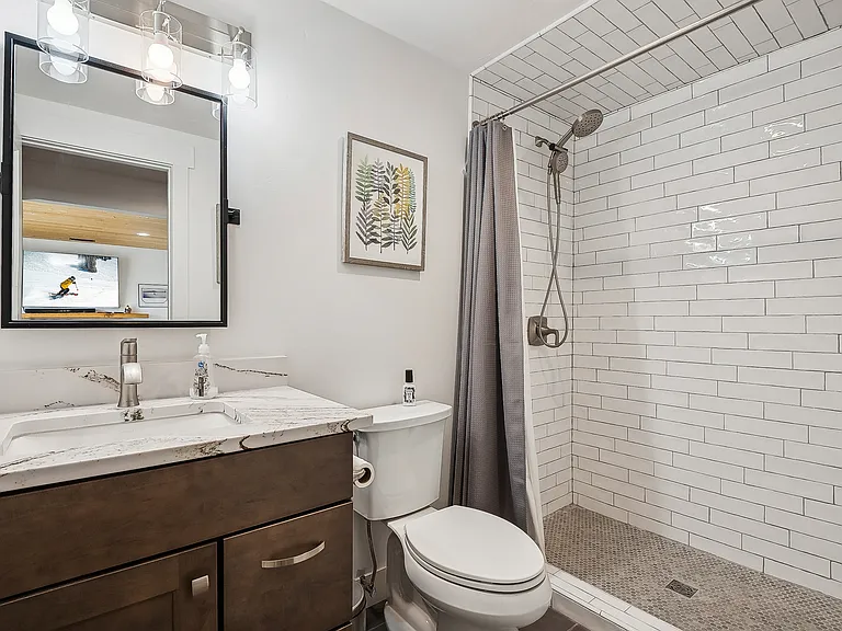 11921 N Shoreline Dr — Photo 26