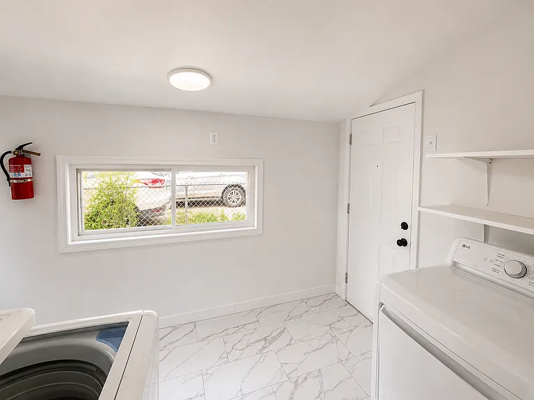1831 S 13th St — Photo 13