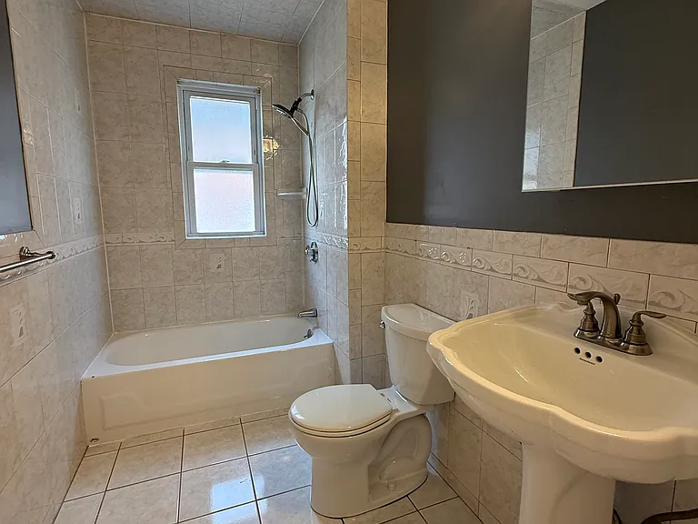68 Poplar St #1 — Photo 8