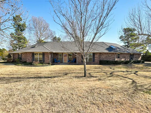 23400 Bob White Dr, Edmond, OK 73025