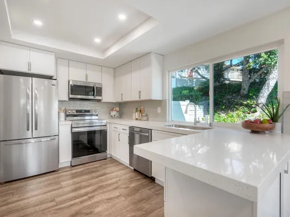 3686 Harvard Dr, Oceanside, CA 92056