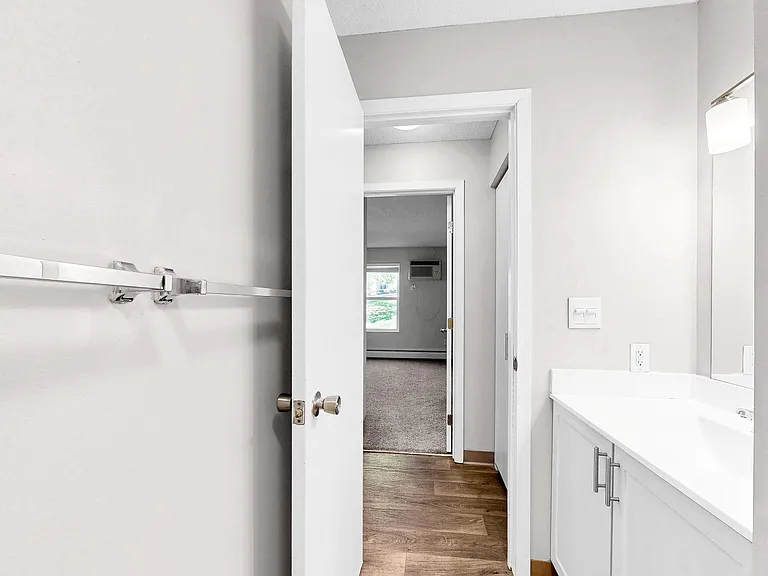 Audenn Apartments — Photo 21
