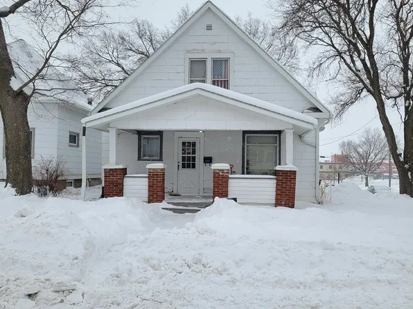 1424 W 2nd St, Sioux City, IA 51103