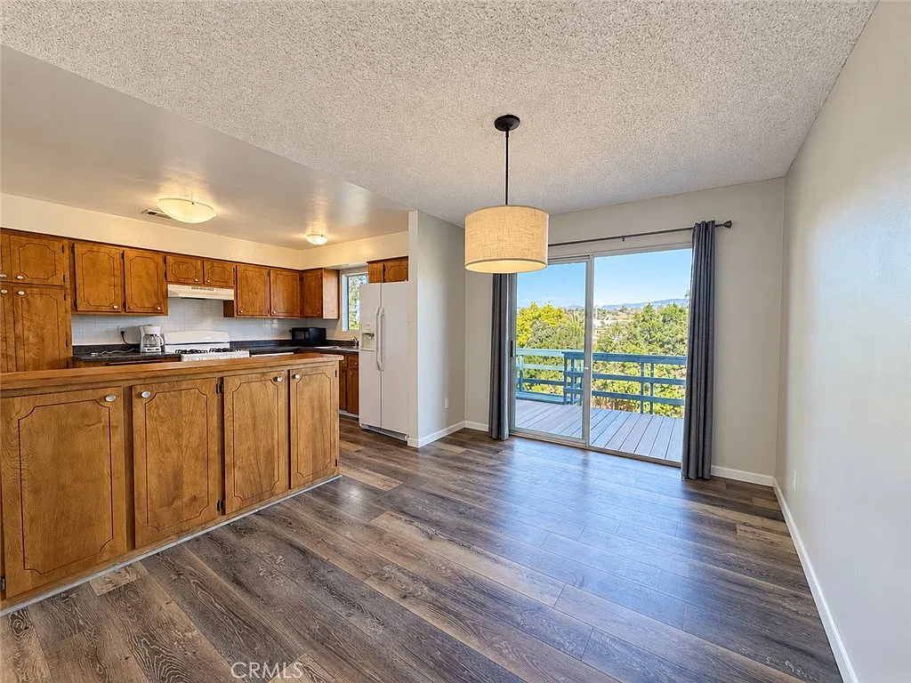1 bed, 800 sqft, $1,795 — Photo 4