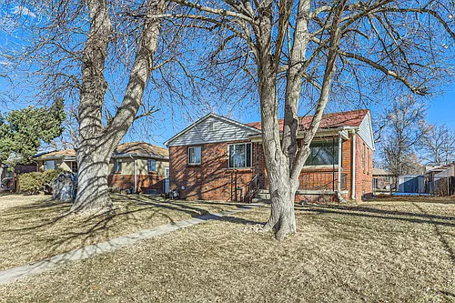3264 Niagara St Photo 1