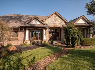 2389 Alderwood Ct, Beavercreek, OH 45385