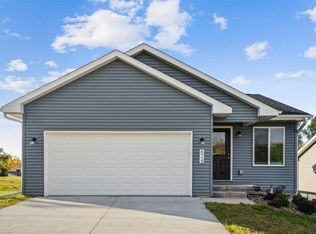 824 Nye Way, Coralville, IA 52241