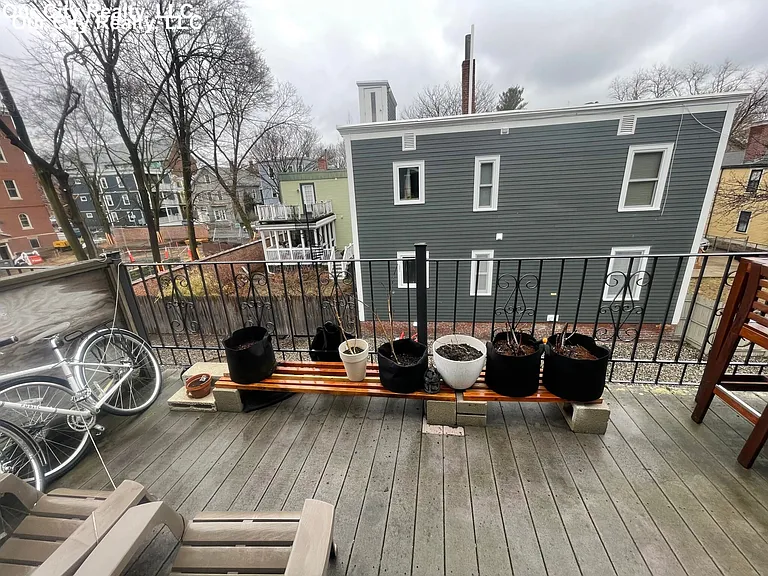13B Suffolk St #B — Photo 6