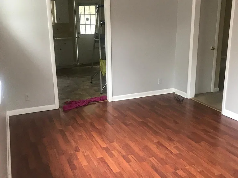 4614 Forest Ridge Dr — Photo 3