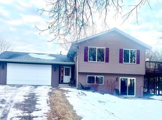 15937 Rivers Edge Dr, Milaca, MN 56353