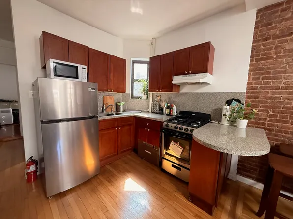 342 East 65th Street image 1 of 6