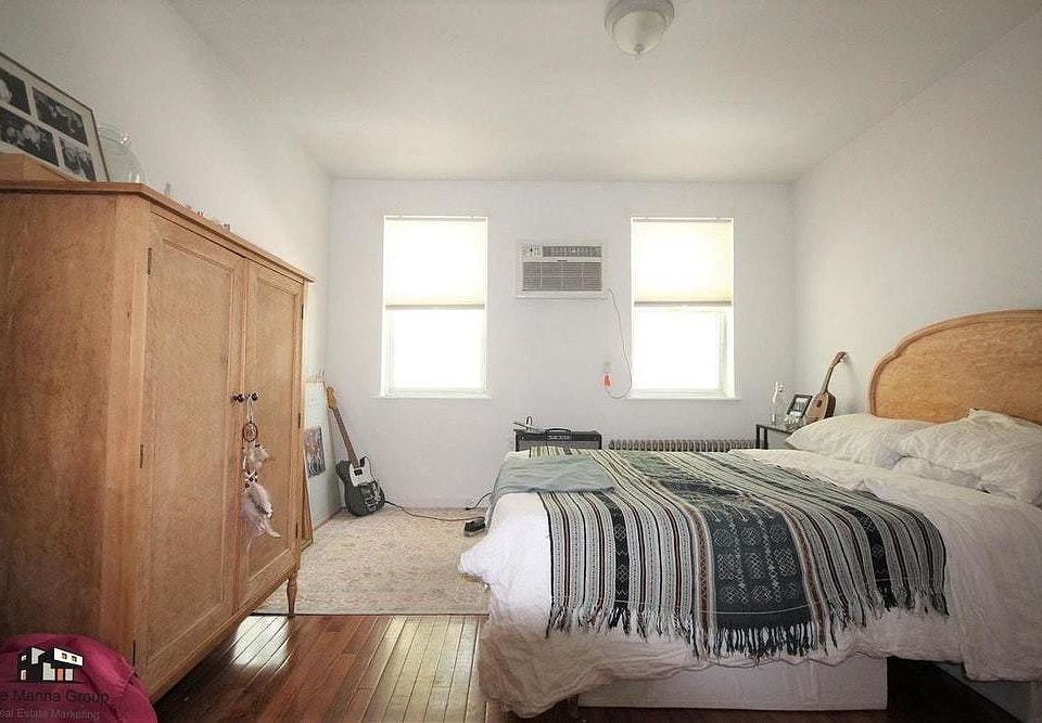 2nd image of 134 Skillman Ave #L3