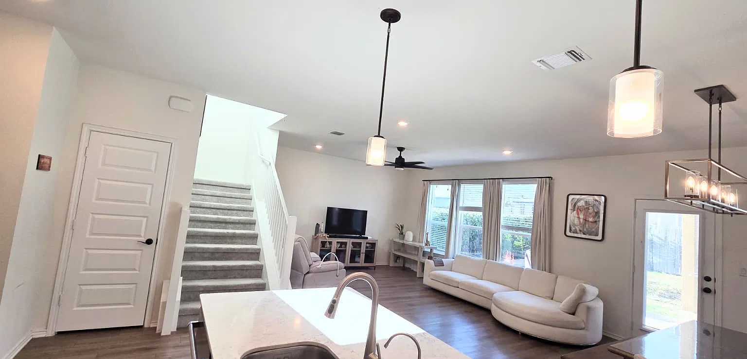 4 bed, 3.5 bath, 2458 sqft, $2,390 — Photo 1