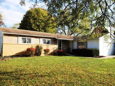 51416 Fairlane Dr, Shelby Township, MI, 48316