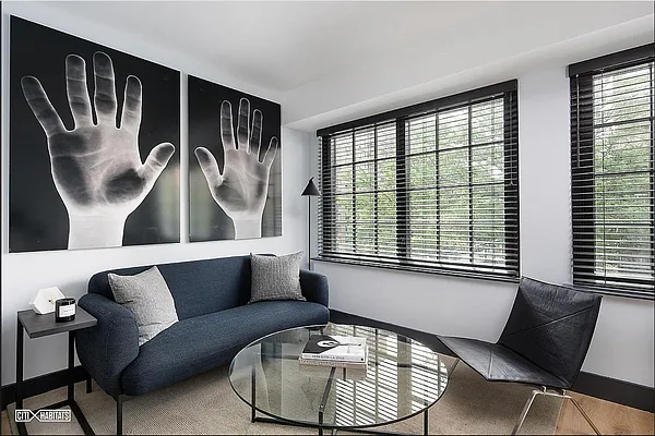 Rented by VRE | media 2