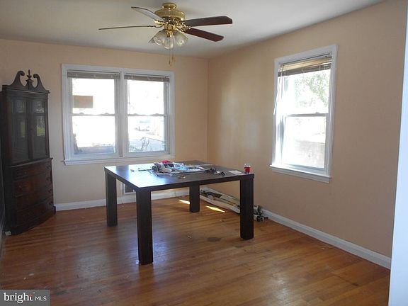 4th image of 1222 Harwood Ave