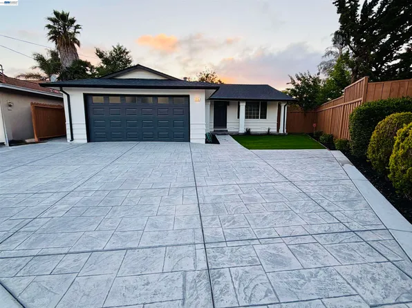 965 Collins Ct, Hayward, CA 94544