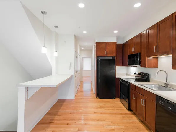 919 S 23rd St #A, Philadelphia, PA 19146