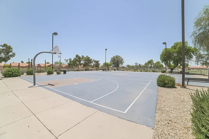 9542 W Potter Dr — Photo 17