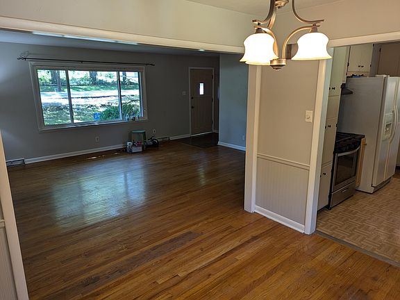 4th image of 5937 Ballentine St