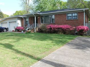 1613 Lake Dr NE, Birmingham, AL 35215