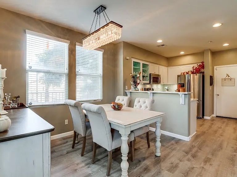 4300 Newton Ave #61 — Photo 32