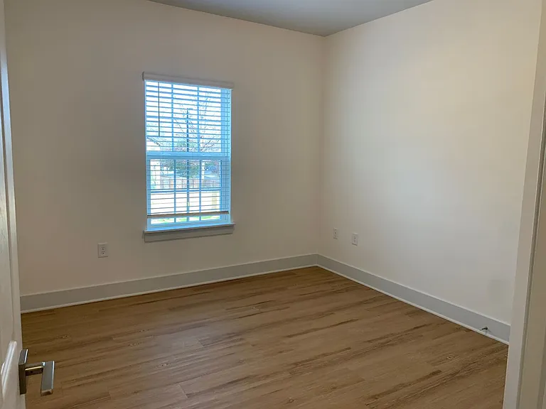 3515-204 Markland Dr — Photo 5